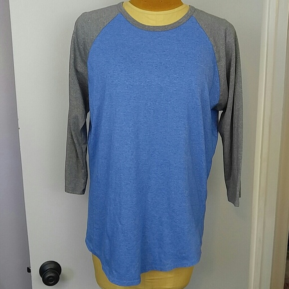 LuLaRoe Tops - EUC LuLaRoe Randy Baseball Tee size Large
